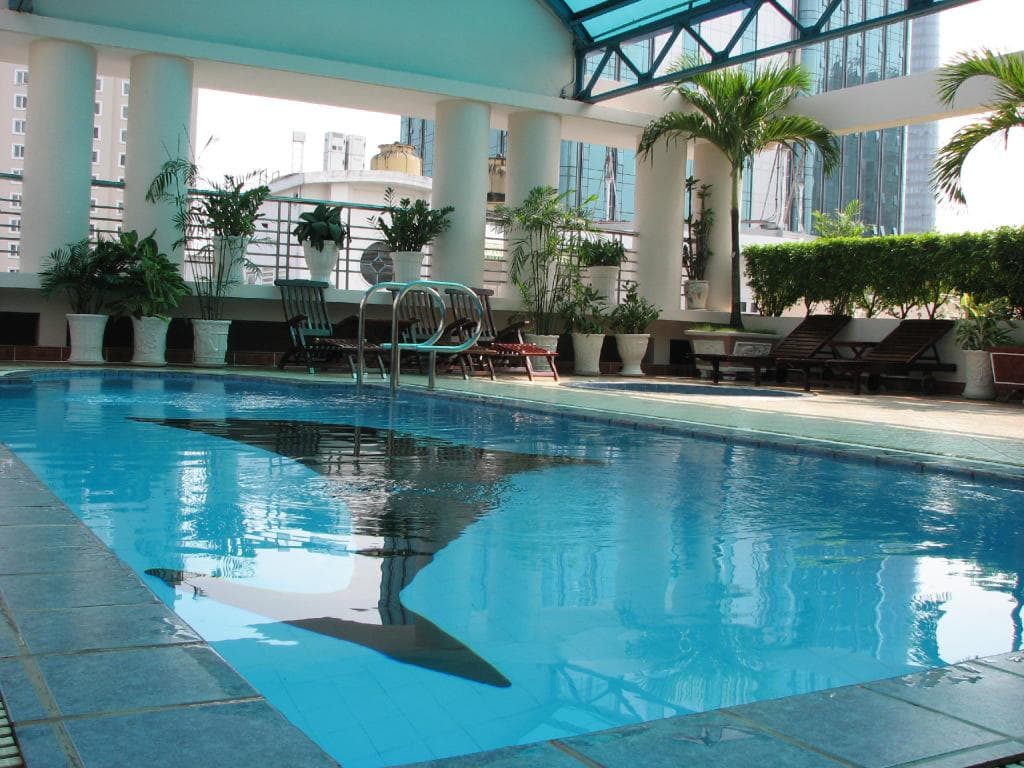 khách sạn 3 sao có hồ bơi ở sài gòn