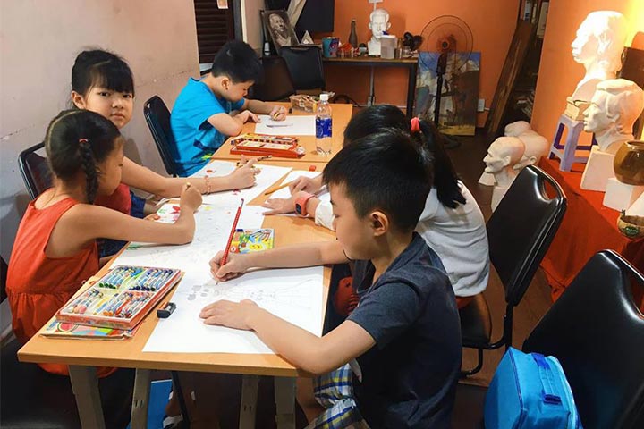 Lớp vẽ cho bé ở Gò Vấp giúp con phát triển trí sáng tạo và sự tập trung   Mỹ Thuật Bụi
